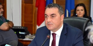 TAROM E DUS LA GROAPA – Directorul Aeroporturi Bucuresti a interzis aeronavelor Tarom sa mai traga „la burduf” pe Aeroportul Otopeni. Marian Mina vicepresedintele Comisiei de transporturi din Camera Deputatilor: “Plan elaborat in laboratoarele progresiste pentru a falimenta Tarom, in favoarea unor companii multinationale”