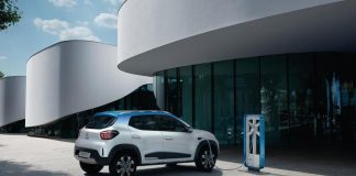 RENAULT „ACCELEREAZA” PUTERNIC PE VERDE – Producatorul auto anunta ca 9 din 10 masini vor fi electrificate pana in 2030