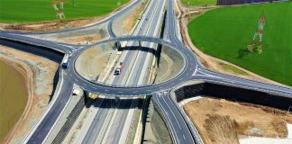 CNAIR A SEMNAT CONTRACTELE PENTRU INCA 3 NODURI RUTIERE, DE PE 3 AUTOSTRAZI – Contract de 1,3 milioane lei