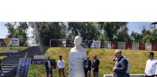 PARC PENTRU PASAGERI LA AEROPORTUL HENRI COANDA – Calatorii pot astepta zborurile in spatiul verde amenajat in Parcul Zburatorilor