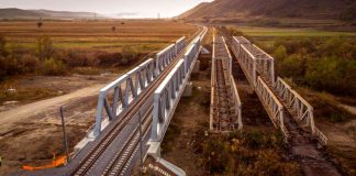 MILIARDELE LIPSA DIN TRANSPORTUL FEROVIAR – Consiliul Concurentei trage linie pe investitii. Prioritare sunt Coridorul Rin-Dunare (RFC 9) si Coridorul Orient/Est-Mediteranean (RFC 7). Traficul feroviar se va dubla in urmatorii ani