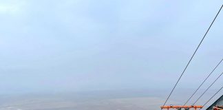 PODUL DE LA BRAILA SE CONSTRUIESTE SI PE VREME REA – Directorul CNAIR Cristian Pistol a vizitat santierul de la Braila: “Activitatea este concentrata pe constructia cablului principal, respectiv toroanele 5 si 6, partea sud, si toroanele 7 si 8, partea nord”