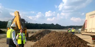 INCEPE SANTIERUL PE AUTOSTRADA MOLDOVEI – Au fost aprobate exproprierile in judetul Buzau pentru construirea celui mai mare proiect PNRR. In zece zile, CNAIR va anunta castigatorul licitatiei pentru executia celor trei loturi ale primului tronson din A7, Ploiesti-Buzau