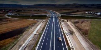 LOTUL 2 DIN AUTOSTRADA SEBES-TURDA, DAT IN TRAFIC IN DECEMBRIE – Exclusiv: Cel mai comentat proiect de infrastructura este gata 99%. Sub noul management, AKTOR finalizeaza cei 24 km de autostrada, cu finantare proprie de 50 milioane euro: “Chiar de 1 decembrie facem un cadou romanilor”