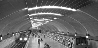 ORASUL DE SUB ORAS – Metrorex celebreaza 42 de ani de activitate a metroului bucurestean. Spatiile urbane subterane se transforma in microunivers cultural