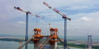 CEL MAI SCUMP POD DIN ROMANIA, ASIGURAT PE 120 ANI – Podul de la Braila contine fire de otel cu o lungime de 81.000 de kilometri, 25.000 de tone de otel si peste 200.000 metri cubi de beton