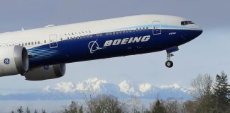 PLANURI MARI IN TRANSPORTUL AERIAN – Boeing isi propune sa zboare cu combustibili de aviatie 100% durabili pana in 2030