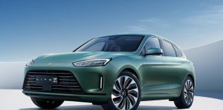 NOUTATI AUTO –Tesla poate produce in fabrica de langa Berlin doar in anumite conditii. Huawei si-a lansat prima masina