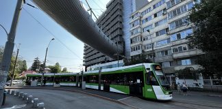 INCEPE REABILITAREA LINIILOR DE TRAMVAI DIN BUCURESTI – Pana la sfarsitul anului vor ajunge in Capitala si cele 100 de autobuze electrice
