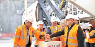 TEHNOLOGIE DE TOP PENTRU CONSTRUCTIA CELUI MAI DIFICIL TRONSON DE CALEA FERATA DIN ROMANIA – Aktor a inceput forajul primului tunel de pe tronsonul de cale ferata Brasov-Sighisoara