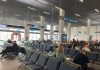 TERMINAL NOU PE AEROPORTUL DIN ORADEA – Aeroportul din Oradea are un nou terminal de 234,73 milioane lei din fonduri europene. Capacitatea a fost dublata, la 800 de pasageri pe ora, iar parcarea a fost extinsa la 320 de locuri