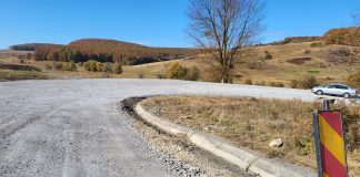 LUCRARI PE DRUM INTENS CIRCULAT – Se lucreaza la terasamente pe santierul DJ 179 Peris-Burias si Balteni (limita cu judetul Prahova). Termenul de finalizare pentru acest tronson este noiembrie 2025