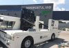 PREMIERA LA AEROPORTUL DIN IASI – Au fost imbarcati si debarcati cu ambuliftul primii pasageri cu mobilitate redusa. Echipamentul de 3 milioane de lei este unic in tara
