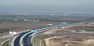 IN 2025 SE VA CIRCULA DE LA PLOIESTI LA PASCANI – Darea in trafic a 11 km din Autostrada Moldovei A7, construiti cu bani din PNRR, este doar inceputul. La finalulul lui 2024 se va circula pe inca 120 km din A7, iar in 2025 pe toti cei 319 km ai Autostrazii Moldovei