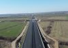 LOTUL 3 AL A0 SUD, APROAPE DE FINALIZARE – Au inceput lucrarile de aplicare a marcajelor rutiere si de semnalizare rutiera verticala. Scriosteanu: “Este posibila darea in trafic a acestui lot pana la sfarsitul lunii mai”