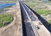 AUTOSTRADA A7: LUCRARILE LA PODUL PESTE RAUL BUZAU – Peste 250 muncitori mobilizati pentru a finaliza al doilea cel mai lung pod din tara