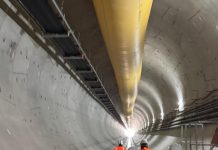 VIZITA PE SANTIER – Ministrul Transporturilor si directorul general CFR au vizitat santierul feroviar de la Apata-Cata. Contractul a fost semnat cu asocierea RailWorks (AKTOR SA – Alstom Transport SA – Compania Arcada)