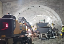 STADIUL LUCRARILOR PE AUTOSTRADA SIBIU-PITESTI – S-a finalizat turnarea betonului rutier in prima galerie a tunelului Momaia