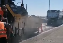 SE ASFALTEAZA PE A1 – Au inceput lucrarile la partea carosabila