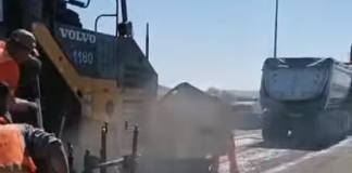 SE ASFALTEAZA PE A1 – Au inceput lucrarile la partea carosabila