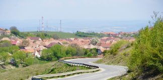 LICITATIE PENTRU MODERNIZAREA DJ 106E – Proiectul vizeaza reabilitarea a peste 29 kilometri si are o valoare totala de peste 293 milioane lei
