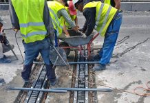 REPARATII PE DN7 – Au fost finalizate lucrarile de inlocuire a dispozitivelor de acoperire a rosturilor de dilatatie la pasajul din Raul Vadului