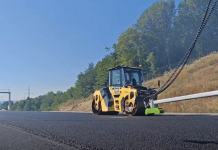 Autostrada Sibiu-Pitești, secțiunea 4 Tigveni – Curtea de Argeș): se așterne stratul asfaltic de uzură pe ultimii metri. Stadiul lucrărilor: 95%