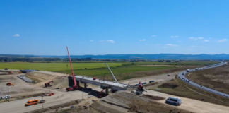 Provocările constructorului pe lotul I Săucești-Trifești, al Autostrăzii A7 Bacău-Pașcani (Video)