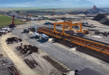 Autostrada Târgu Mureș-Târgu Neamț: 300 de muncitori cu 240 de utilaje și echipamente pe lotul Joseni-Ditrău (Video)