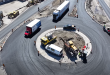 Sensul giratoriul de la intersecția DN 2 cu DN 2B, din localitatea Spătaru, aproape de final