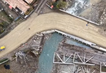 Se dezafectează un pod de pe DN 12A, prăbușit în râul Trotuș (Video)