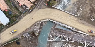 Se dezafectează un pod de pe DN 12A, prăbușit în râul Trotuș (Video)