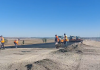 Autostrada A7 Bacău-Pașcani: a început asfaltarea pasajului CF de la Filipești (Video)