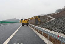 Se montează parapeții pe Autostrada Transilvania