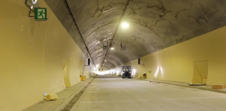 Video: Probă de semnal în Tunelul Curtea de Argeș. Vedeți cum funcționează semafoarele
